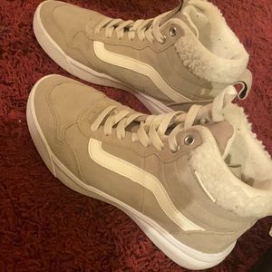 Women’s vans range EXP High-top vansgaurd skate shoes size 7.5 worn once